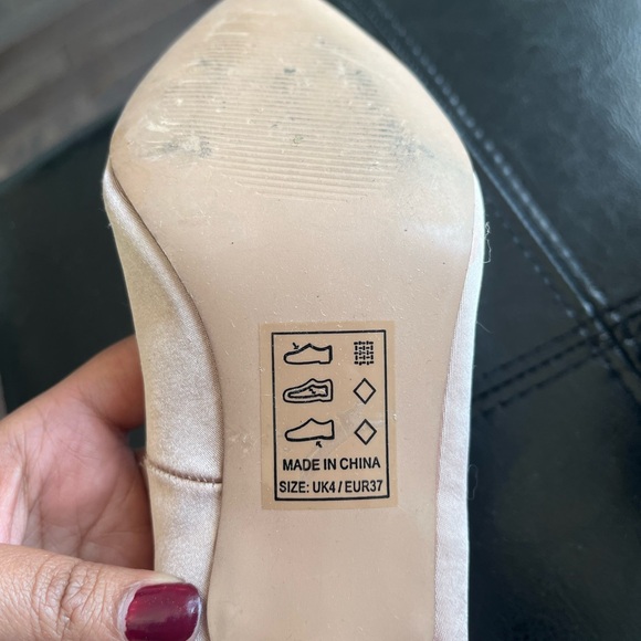 Wedding shoes blush pink satin and embellished shoe heels / stilettos - Picture 7 of 7